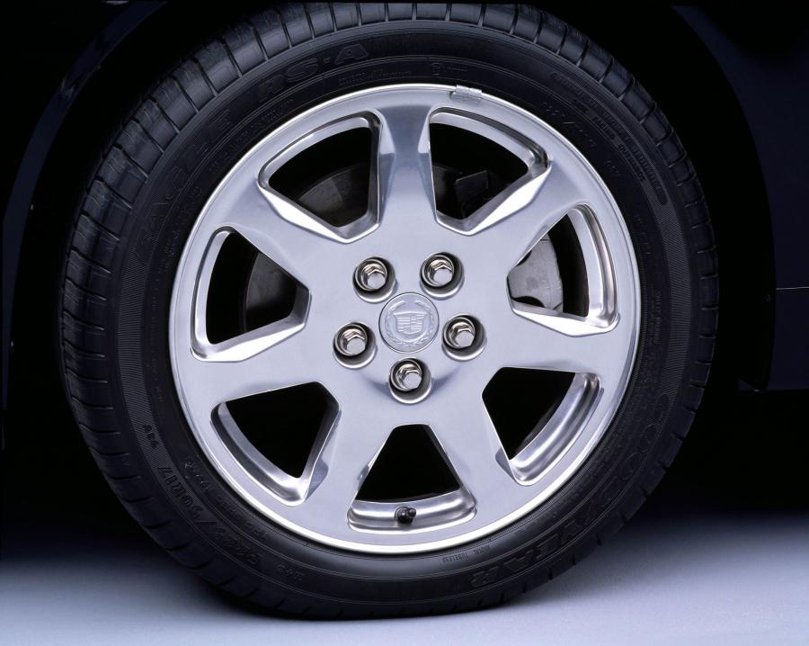  Cadillac CTS 2003 года  (фото 37 из 68)